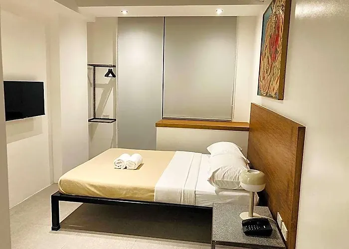 Cayco House By Hotel Durban Poblacion Makati