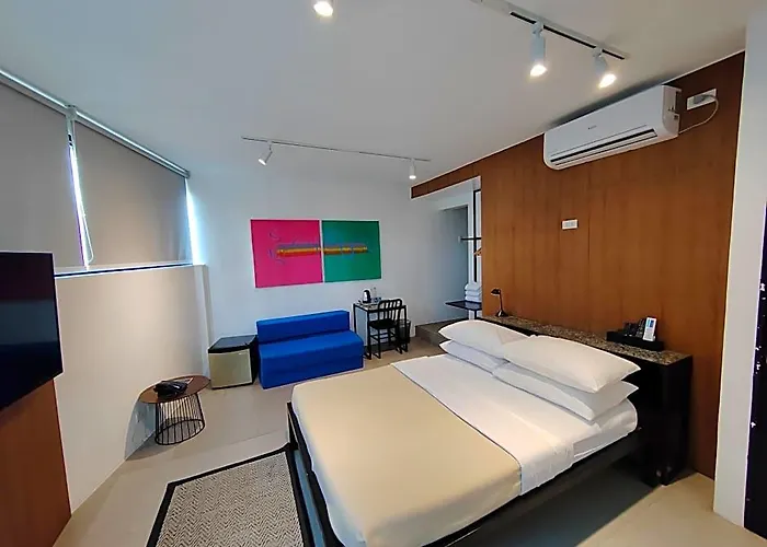Gomez House By Hotel Durban Poblacion Makati