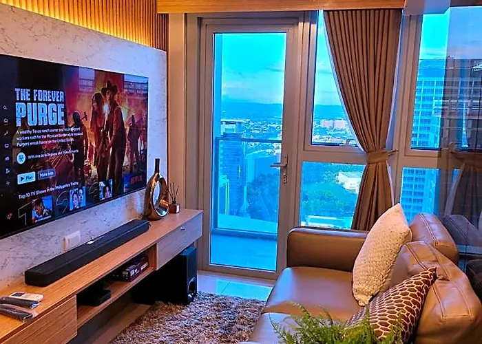 Uptown Parksuites Tower 2 Bgc - Staycations Up Above 9