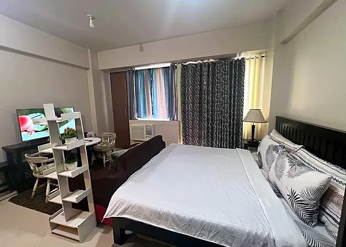 One Palmtree Villas Airport Condo
