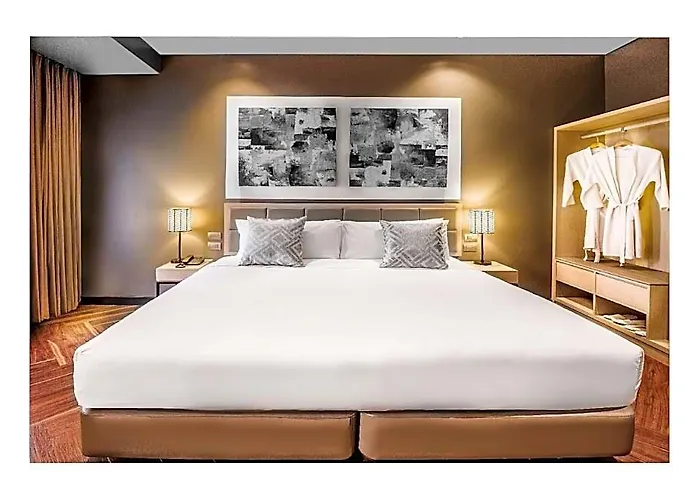 Summit Hotel Greenhills