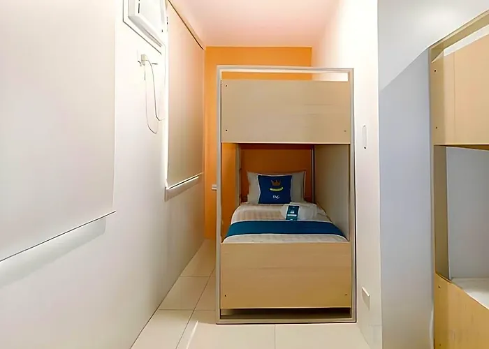 Sans Hotel At One Jd Place Makati By Reddoorz