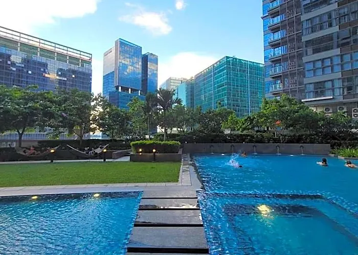 Uptown Parksuites Tower 1 At Bgc - Staycations Up Above 12
