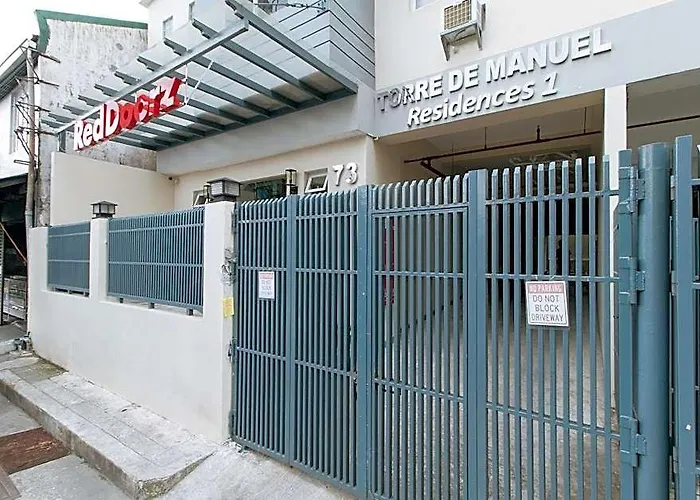 Reddoorz Plus @ Torre De Manuel Residences 1