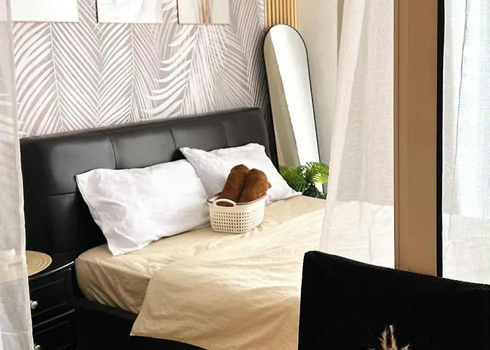 Rio West Tower - Azure Urban Resort Residences