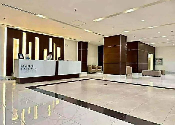 Triple 7 Lodge - Covent Garden South Tower Near Dona Elena Tower