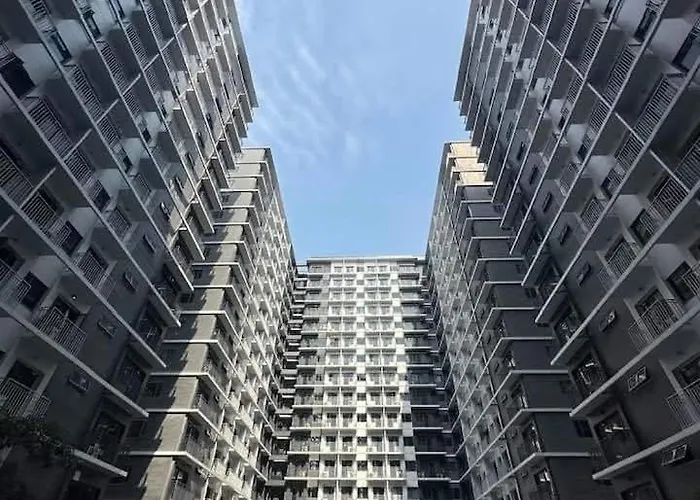 Cozy Shore 3 Residences Tower 2 Near Mall Of Asia