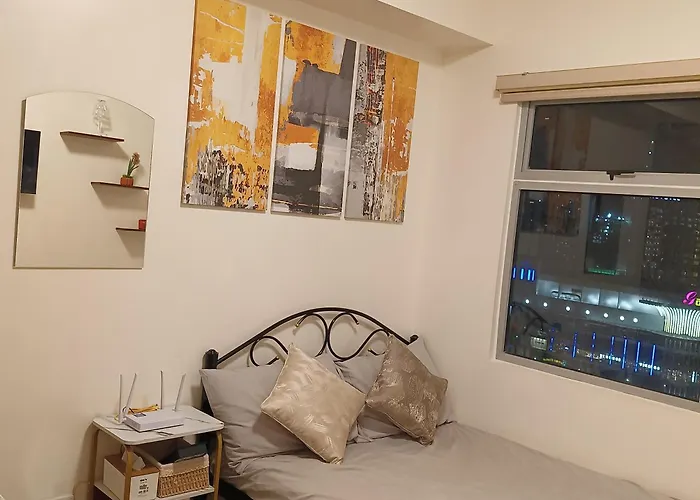 Goldyrich Staycation Place-Urban Deca Tower Cubao