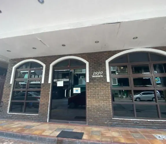 Oyo 797 Brickwood Suites