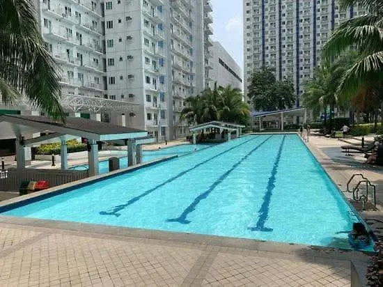 Ghie'S Staycation