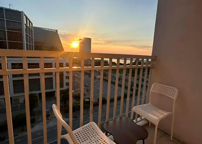 M'S Space At Shore Residences