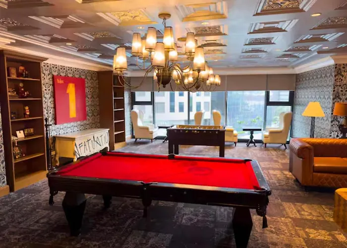 Stay At Smr Poblacion Makati