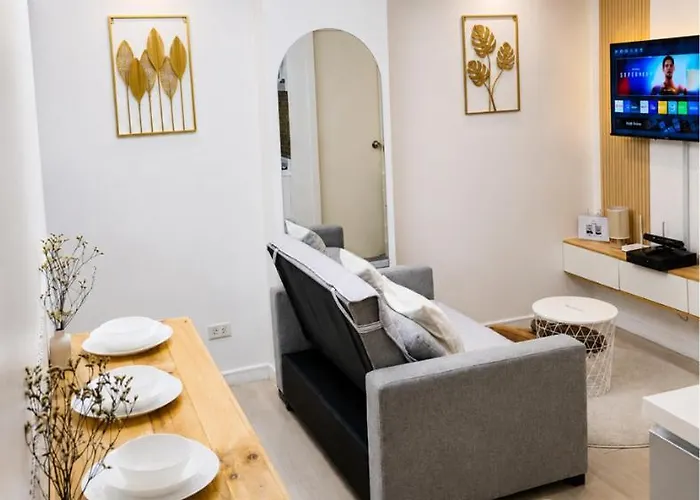 Azure Urban Resort Condo - Balai Malipayon