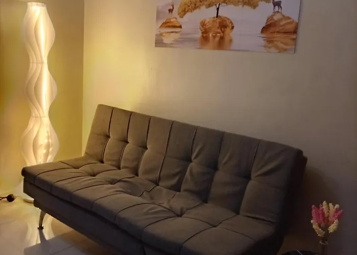 Tinay'S Cozy Escape Shell Residence
