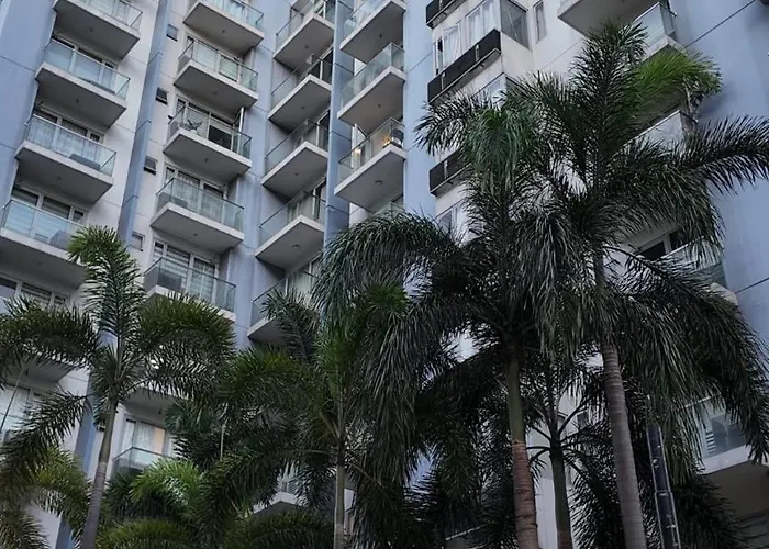 Cozy Layover Stay Near Naia