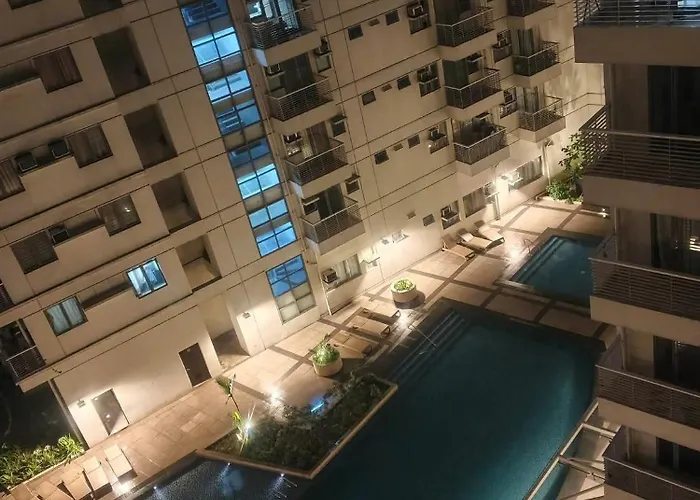 2 Bedroom Fully Furnished Condo- Near St Lukes