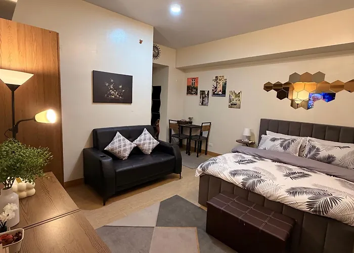 Casa Elijah Manhattan Plaza Tower 2 Cubao Staycation