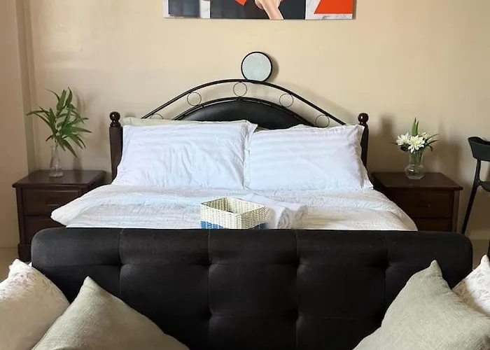 Runway Condotel And Staycation