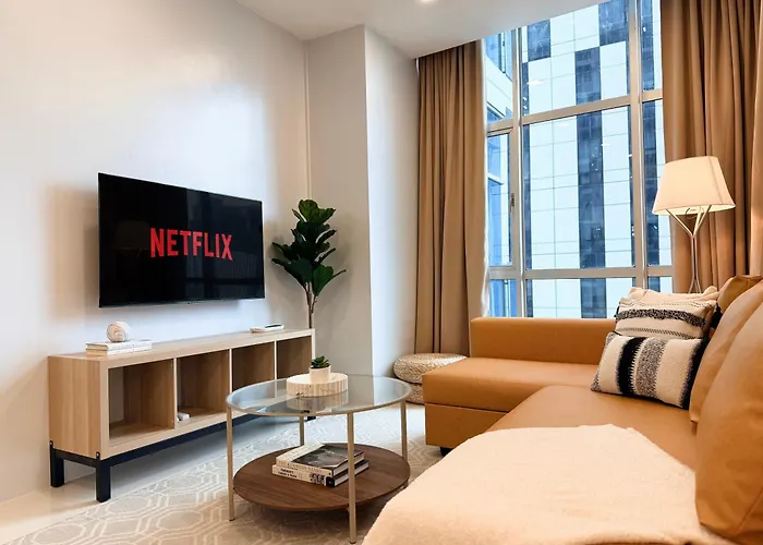 2Br With King & Queen Bed And Highspeed Wifi Near Shangri-La Bgc