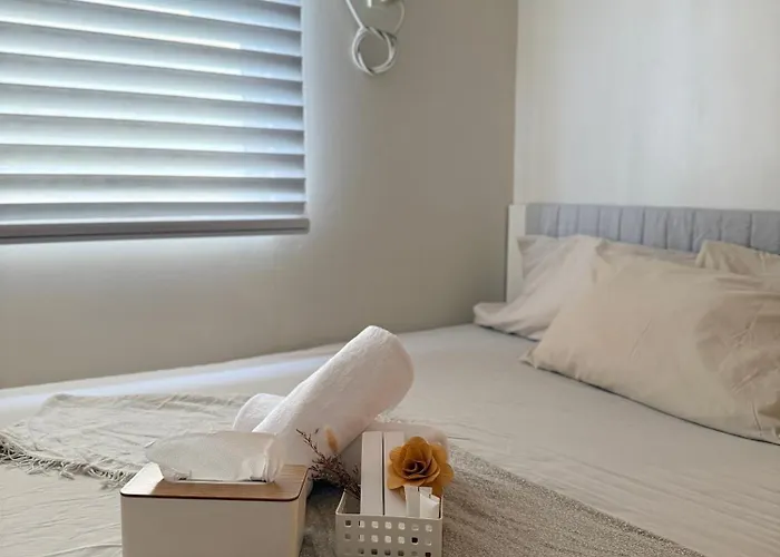 Spacious 2Br Near Sm Novaliches 3 Beds With Wifi