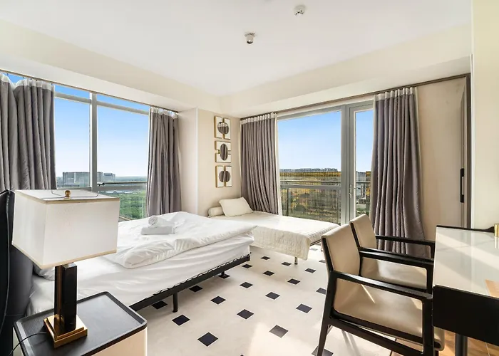 East Glory Center 2Br Near City Of Dreams, Airport, Okada, And Moa Open