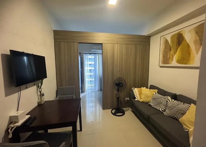 Modern Condo In Moa Near Smx