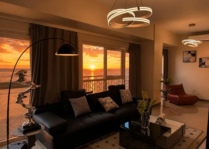 Sunset By The Bay, Modern 3Br Apt Near Okada, Moa & Naia