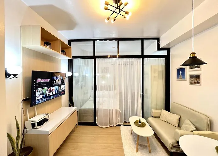 Serendipity Suite Cozy, Fast Wifi, Timog, Abs Cbn