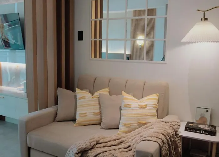 The Citrine Suite At Azure