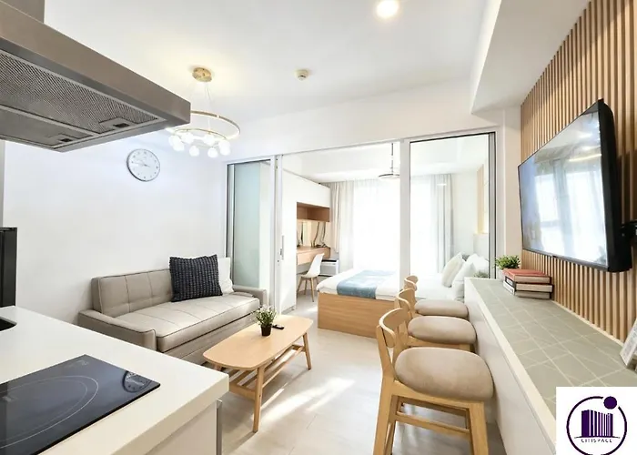Citispace 1Br Condotel Suite At Azure Urban Resort Residences #Az09A