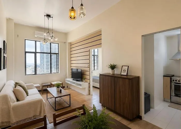 Stylish Stay In The Heart Of Bgc