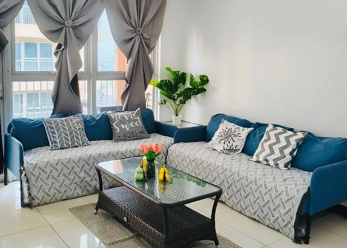 3Br Family Getaway At Venice Luxury Residences
