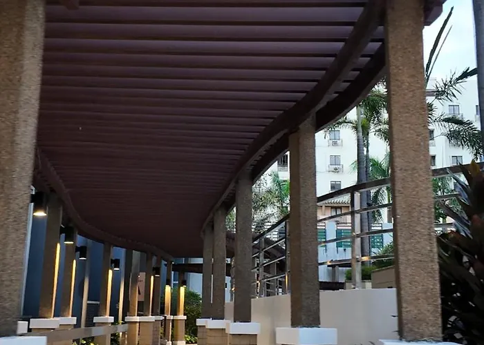 Cozy Layover Stay Near Naia