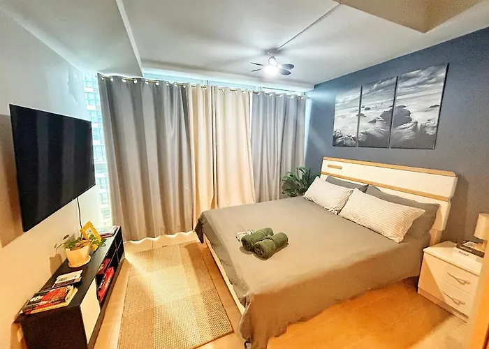 Cozy Apartment In Uptown Bgc