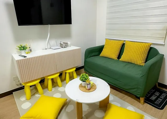 2Br Condo With Full Kitchen, Balcony And Wi-Fi In Qc