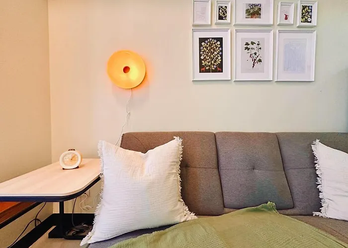 Warm & Cozy 1Br Uptown Parksuites T1 Pay Parking 23Q