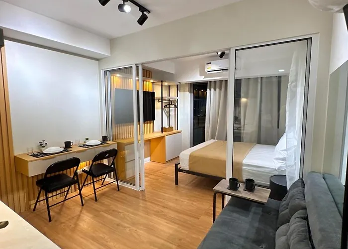 Near Rockwell 1Br With Balconymodern Minimalist