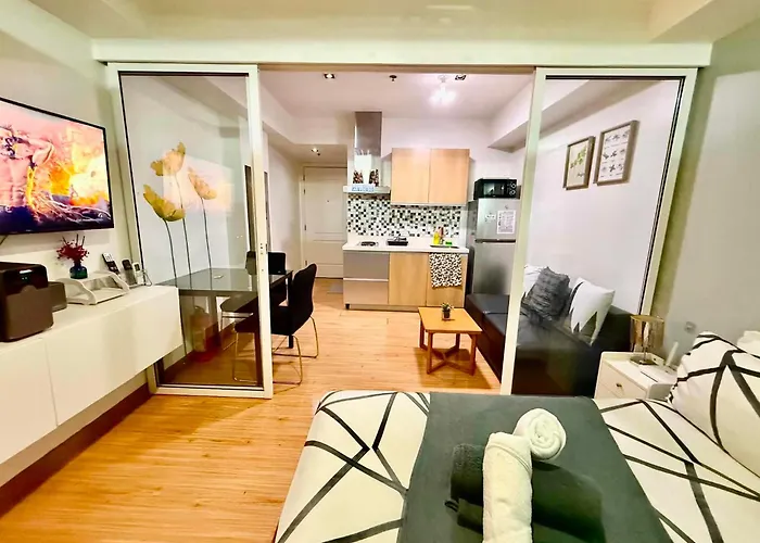 Soft Gray Stay 1Bedroom Suites