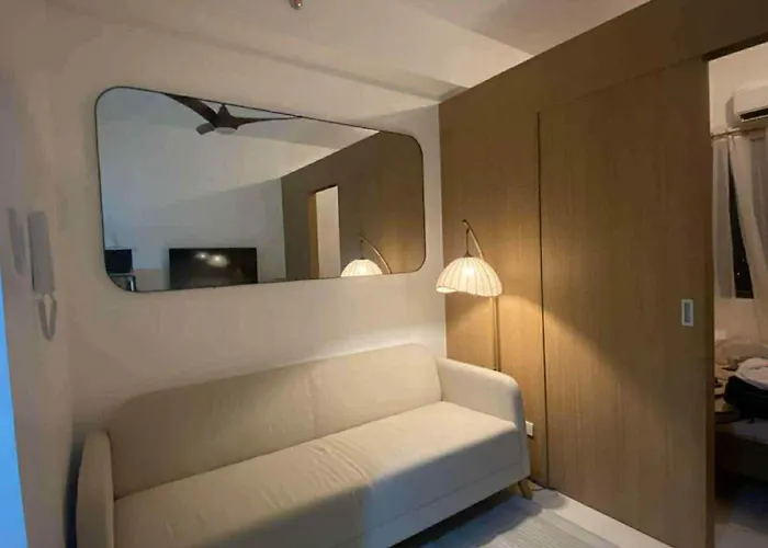 Cozy Staycation Near Ayala Makati