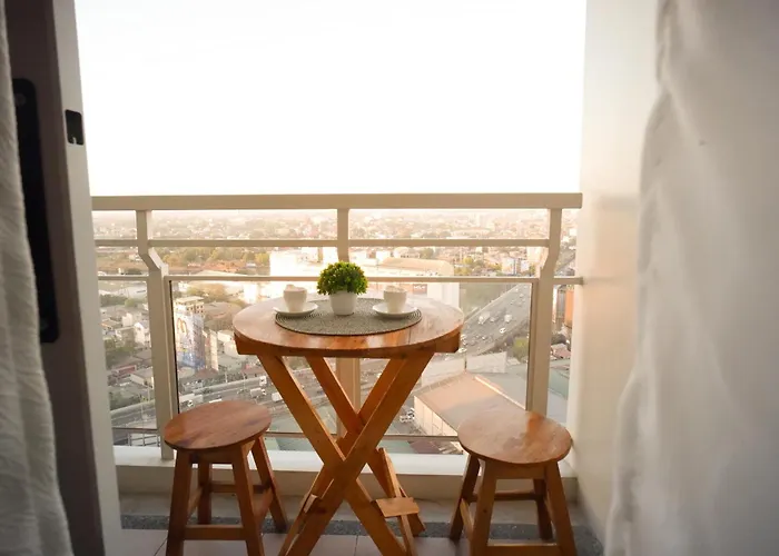 Cozy Stay At Pasig Blvd With Great City View