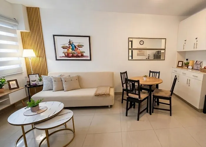 Luxury 1Br Condo, Amenities View, Near Moa Arena