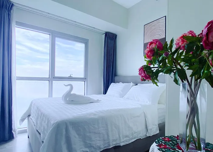 Comfortable 1,2,3Bedrooms Seaview Next To Okada Casino, Manila Airports, Moa, Solaire Casino