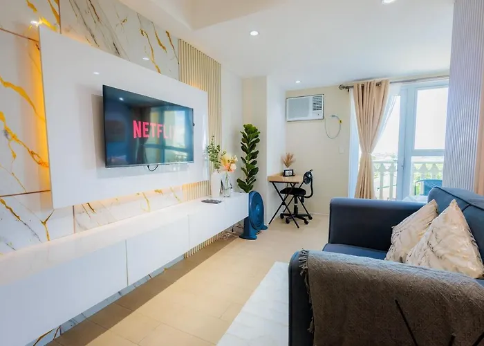 Chic Hotel-Style Fast Wifi & Netflix