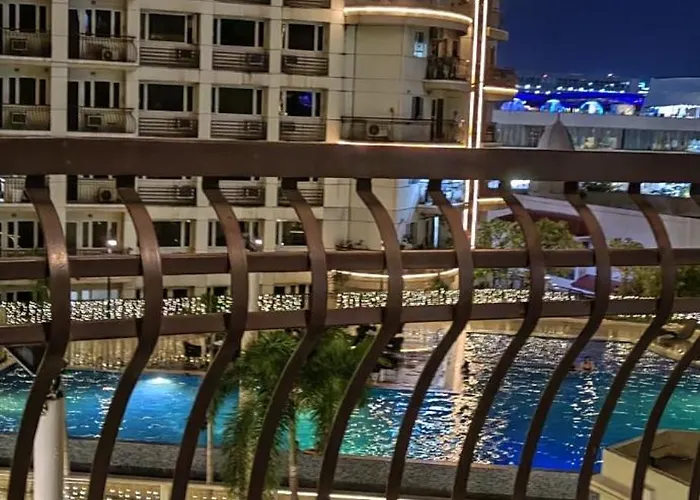 Manila Bay Staycation Near Moa, Moa Arena, And Naia