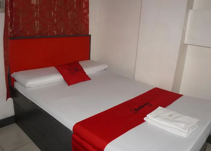Reddoorz At Cosmo Hotel Kamuning Quezon City
