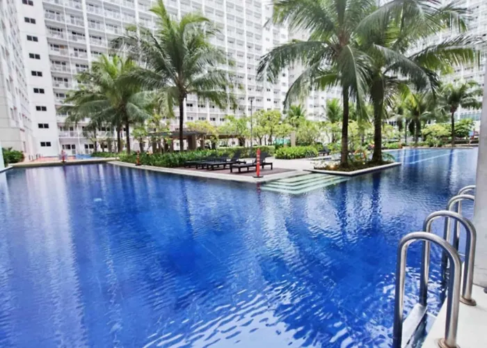 Easy Access To Pool