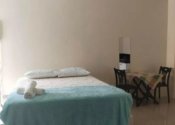 V Cloud Hills Boarding House Libertad Pasay By Reddoorz