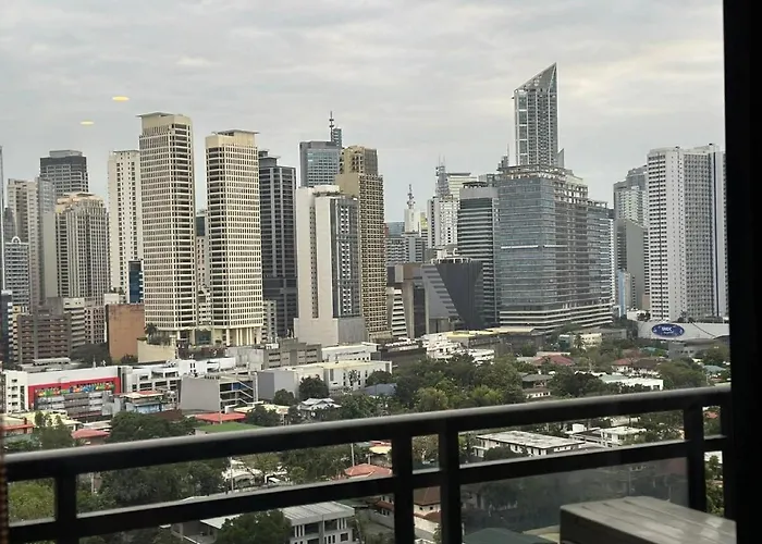 Loft With Balcony In Poblacion Makati Ciry