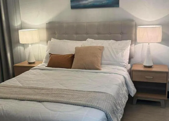 Cityscape Stay Parkside Newport