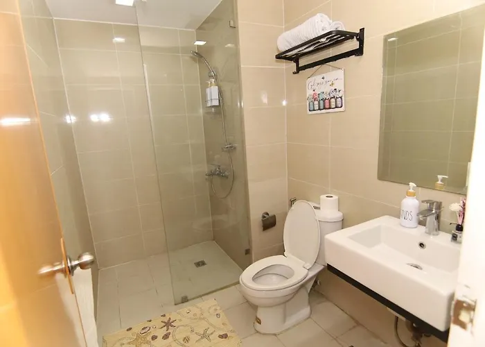 Casa Menuchah At Venice Luxury Residences With Access To Venice Mall, Near Bgc & Airport